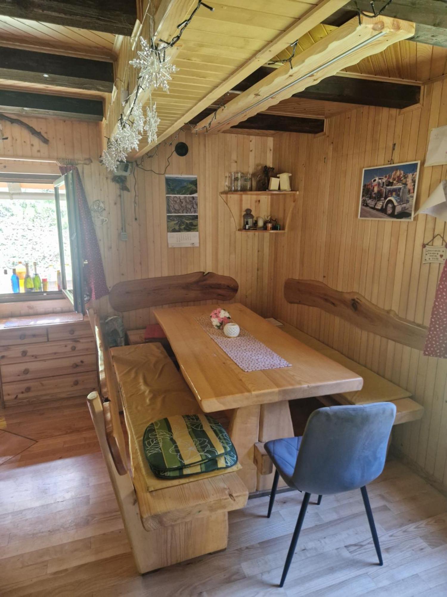 Koca V Gozdu, Forest House Near Блед Экстерьер фото